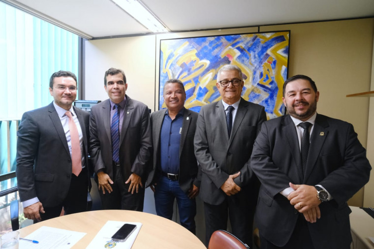 Reunião em Brasília com o ministro.