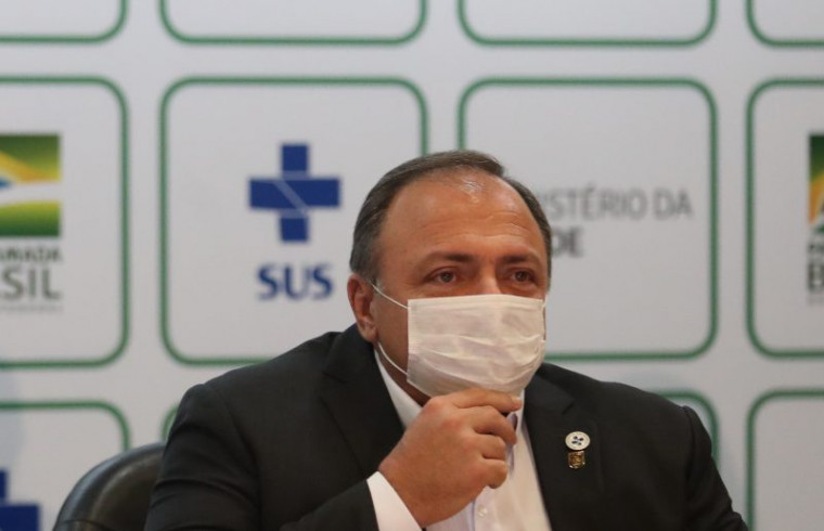 Eduardo Pazuello, ministro interino da Saúde
