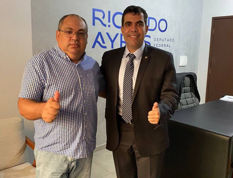Jurandir com deputado Ricardo Ayres