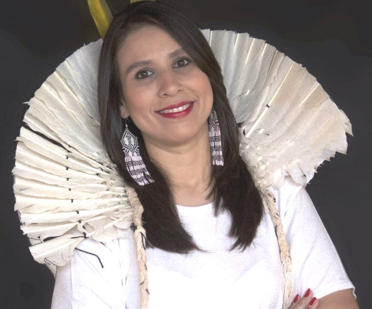 Rafaella Karajá é bacharel em Direito pela Universidade Federal de Goiás (UFG) e mestranda em Direito Agrário