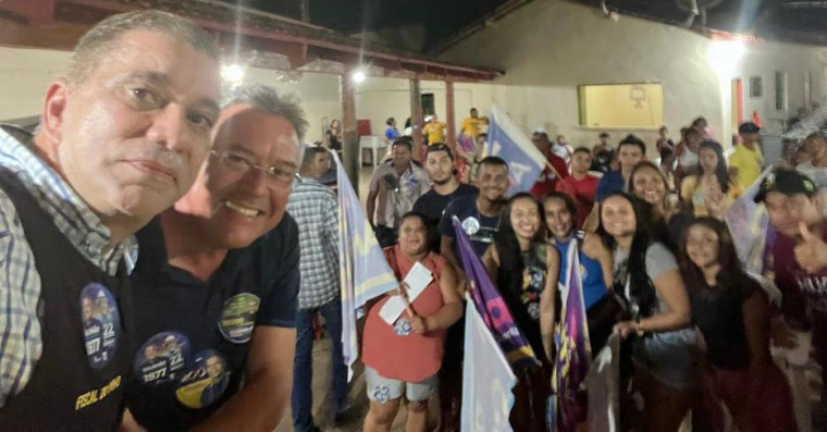 Amastha com apoiadores em Tocantinópolis