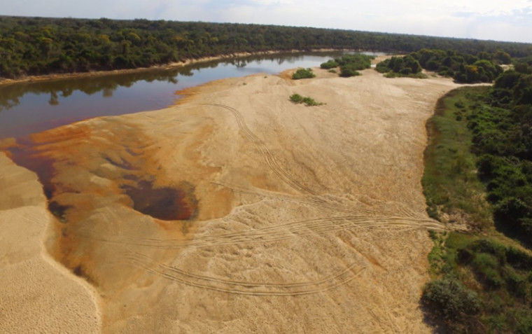 Intervenções em rios têm causado danos ambientais, segundo o MPTO