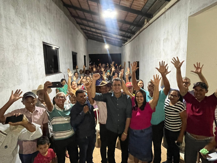 Aparecida Coelho oficializa pré-candidatura à prefeitura de Rio dos Bois