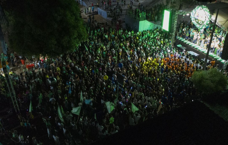 Comício feito durante a Campanha do prefeito Antonio do Bar