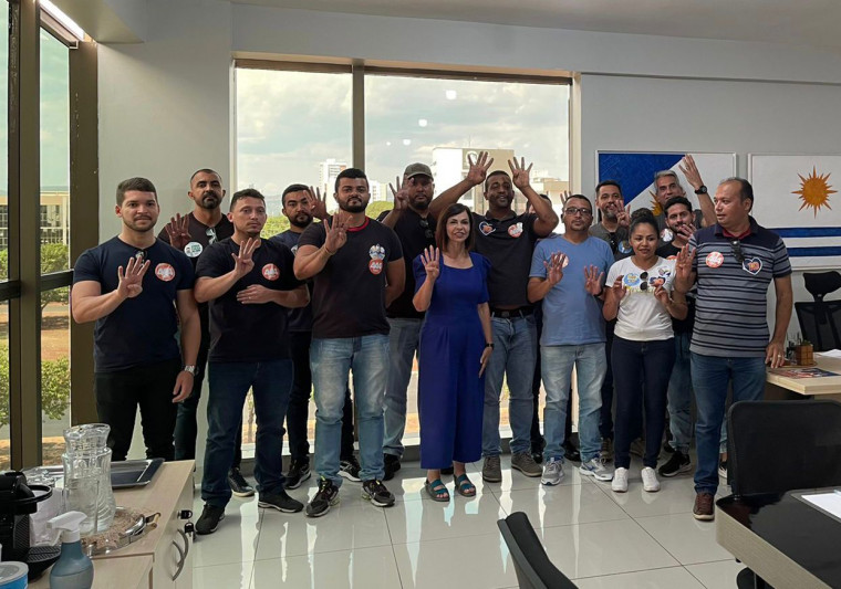 Dorinha com representantes da Polícia Penal do Tocantins