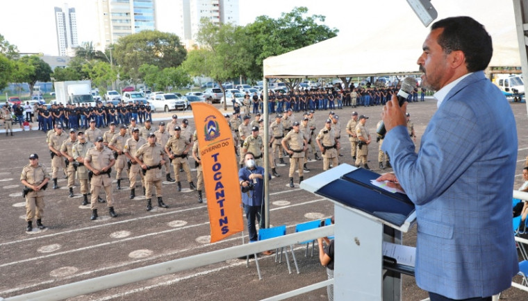 Governador promove mais de 700 policiais militares