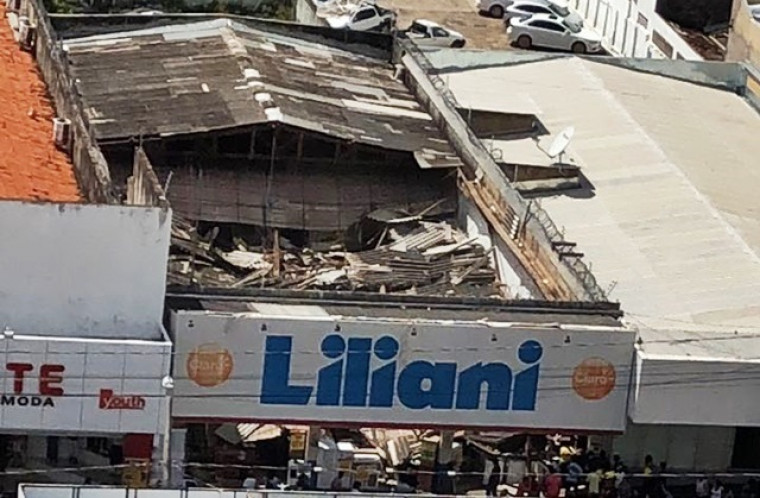Teto da loja Liliani caiu em abril deste ano