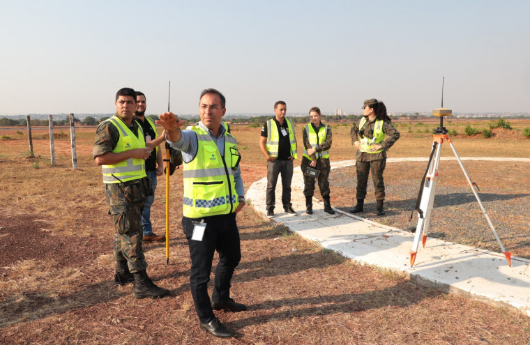 Prefeito Wagner acompanhou a equipe durante a vistoria no Aeroporto de Araguaína