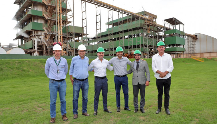 Visita as instalações da unidade industrial do Grupo Fazendão