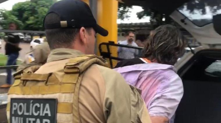 Homem preso após agredir mototaxista na rodoviária de Araguaína.