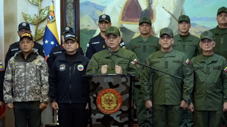 Forças armadas da Venezuela reafirmam apoio a Maduro