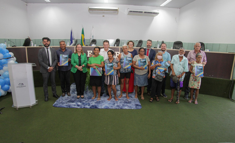 Moradores do setor Nova Esperança, em Pequizeiro