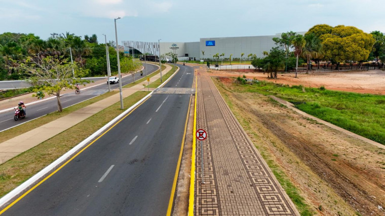 Em alguns trechos será proibido estacionar.