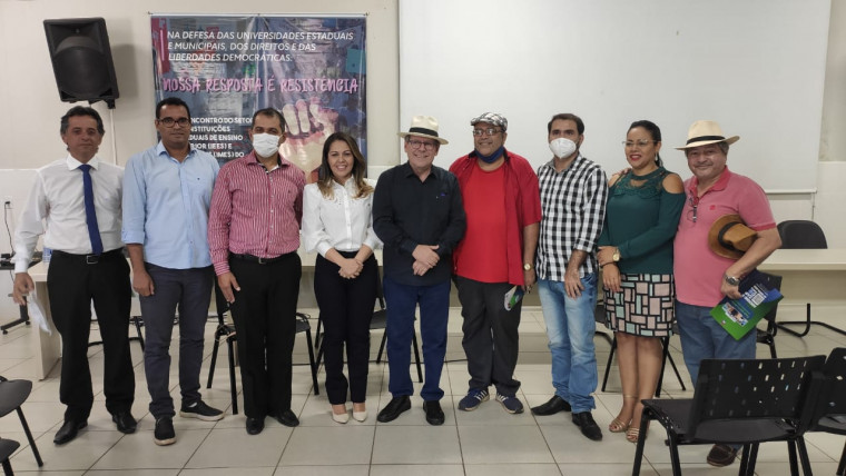 Reunião de Ronaldo Dimas com professores e sindicalistas da Unirg