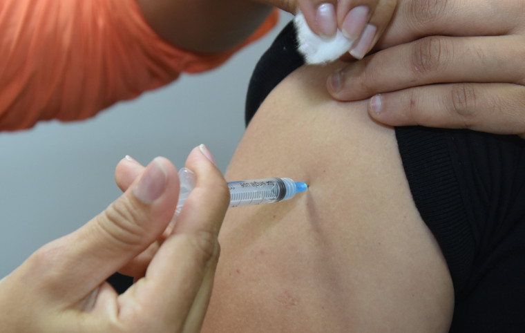 Vacinação teve início no dia 27 de fevereiro