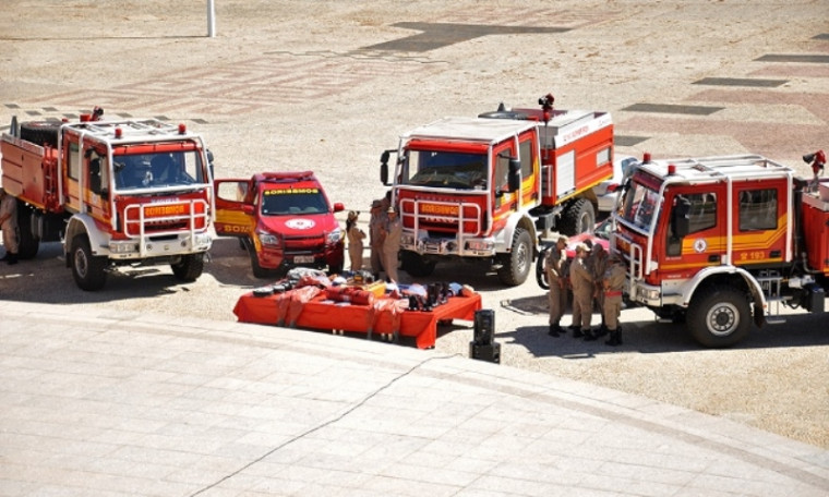 Veículos e outros equipamentos de combate a incêndios