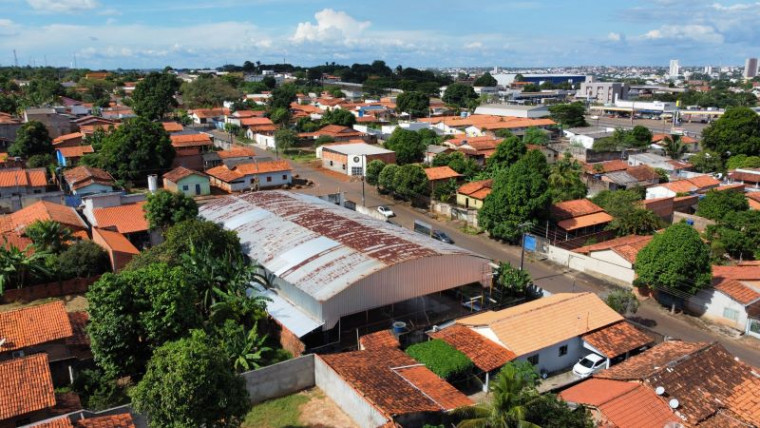 Ginásio fica localizado no Bairro JK