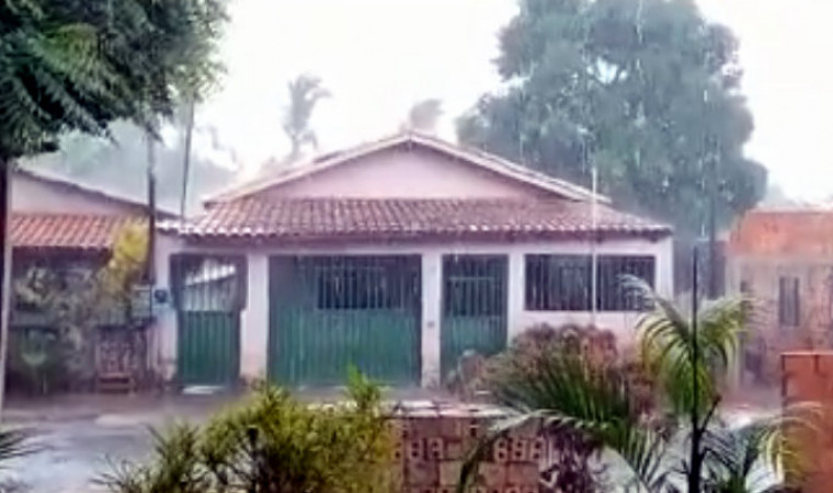 Moradores do Novo Horizonte registraram a chuva em fotos e vídeos