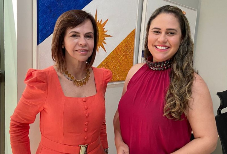 Ex-vereadora Vanessa Alencar e Professora Dorinha