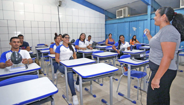 Por meio do Encceja, os estudantes podem acelerar os anos de estudos