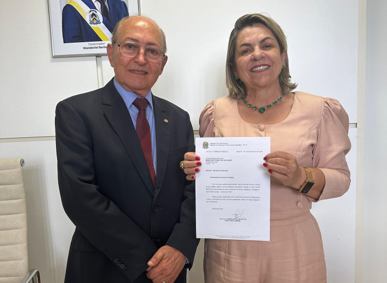 Dep Lázaro Botelho e prefeita de Guaraí Fátima Coelho