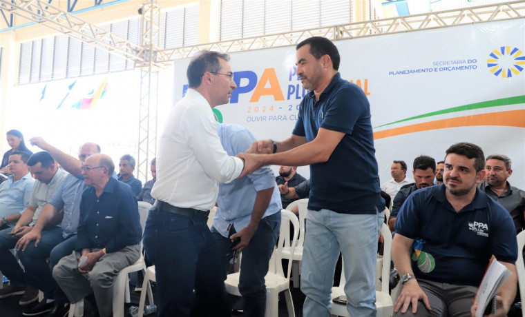 O prefeito também apresentou ao Governo a solicitação da duplicação da TO-222, via Novo Horizonte