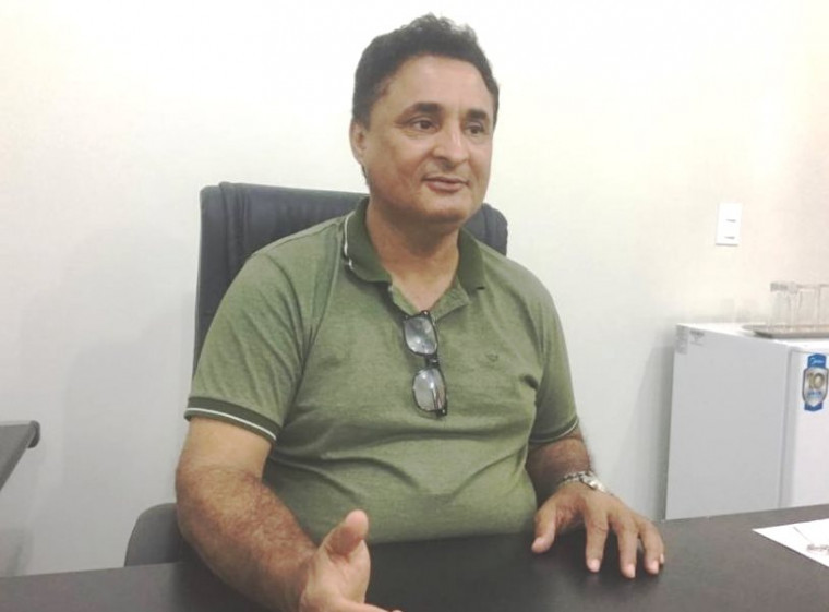 Ex-prefeito de Taguatins, Altamirando Zequinha, teve as contas de 2019 reprovadas na Câmara.
