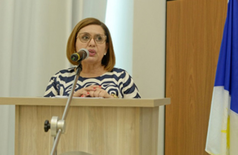 Com covid-19, secretária Valéria Paranaguá está na UTI