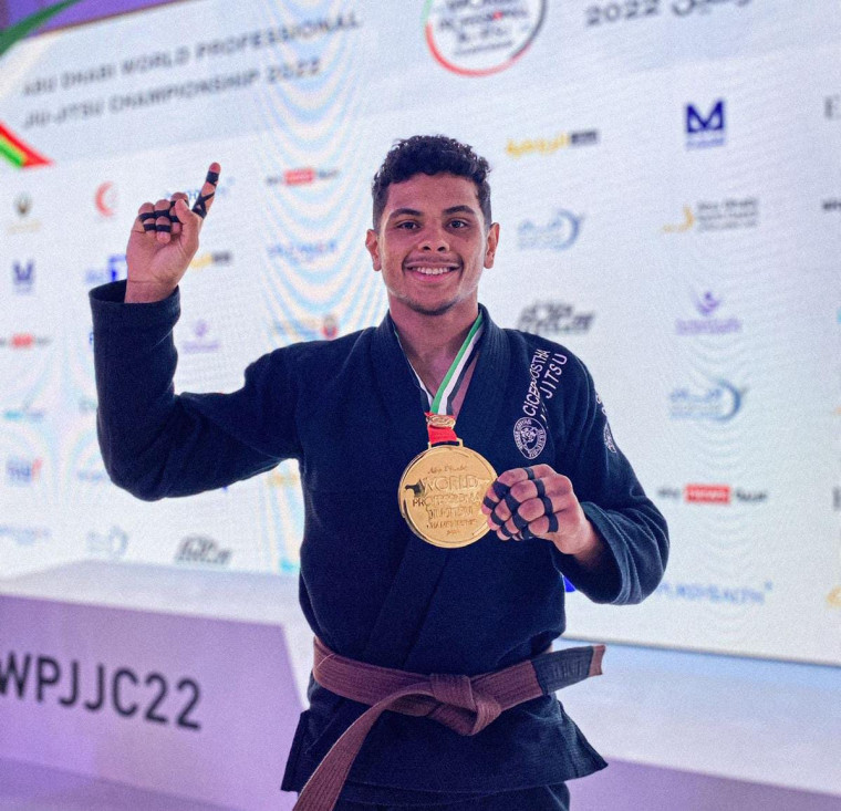 Jefferson precisou vencer vários campeonatos até chegar no evento principal