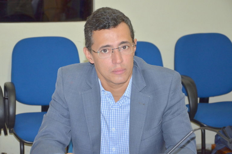 Secretário de Saúde, Renato Jayme, foi notificado pelo MPE