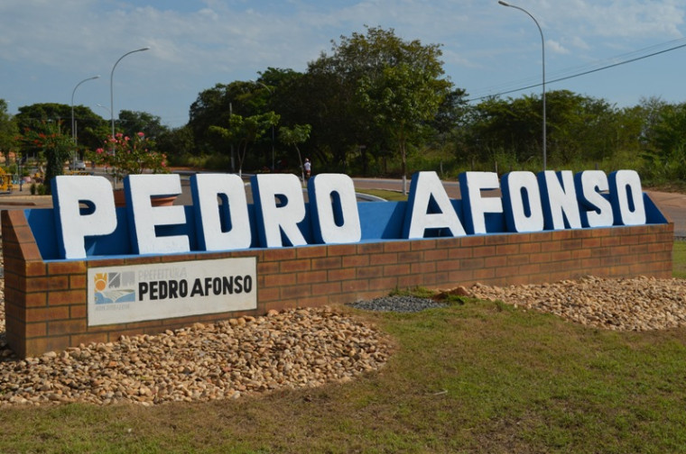 O acidente ocorreu na entrada da cidade de Pedro Afonso