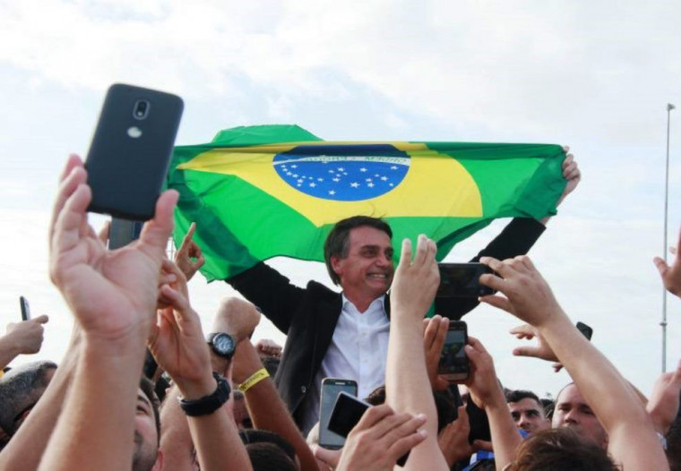 Bolsonaro chega por volta das 14 horas ao Tocantins