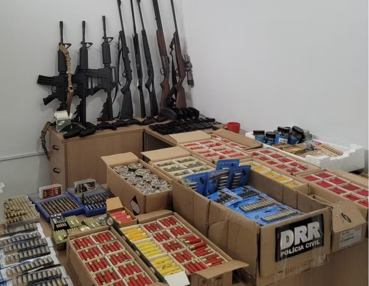 Armas apreendidas durante a Operação