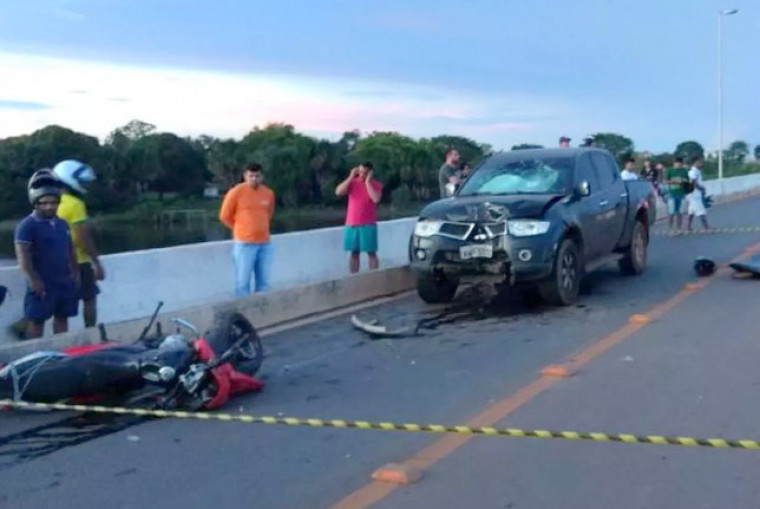 O acidente aconteceu na ponte no setou Lago Sul em Araguaína