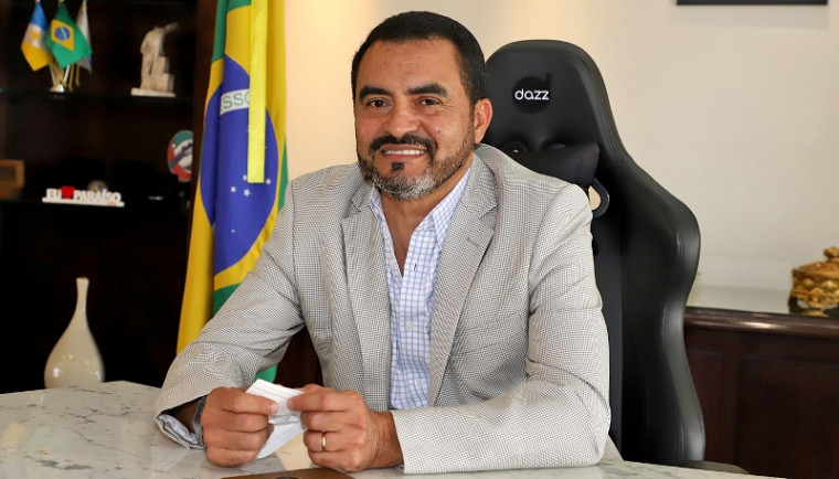 Governador Wanderlei Barbosa explica benefícios pagos aos servidores