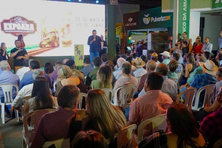 Deputado Marcus Marcelo durante discurso