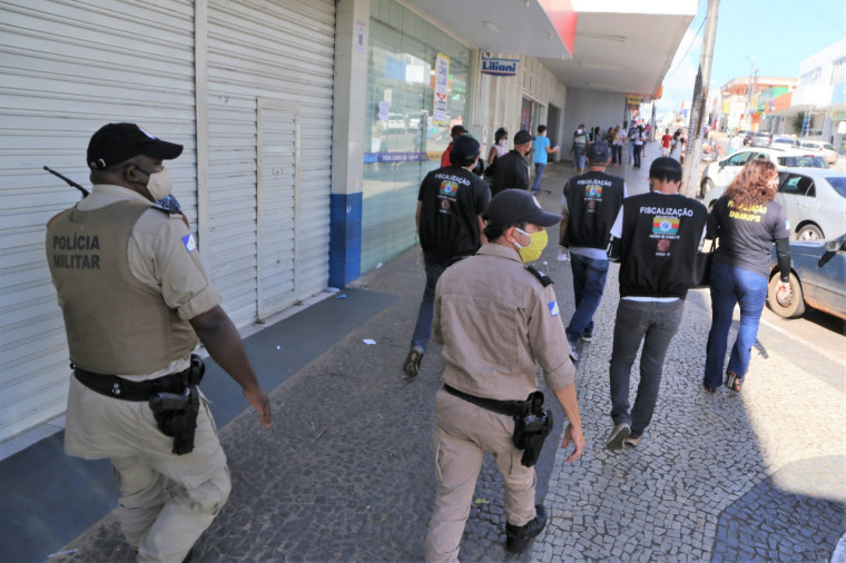 As equipes de fiscalização de Araguaína estão realizando força-tarefa em vários pontos de Araguaína