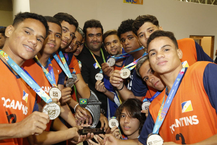 Time de handebol masculino do Tocantins conquista medalha de prata e sobe para segunda divisão