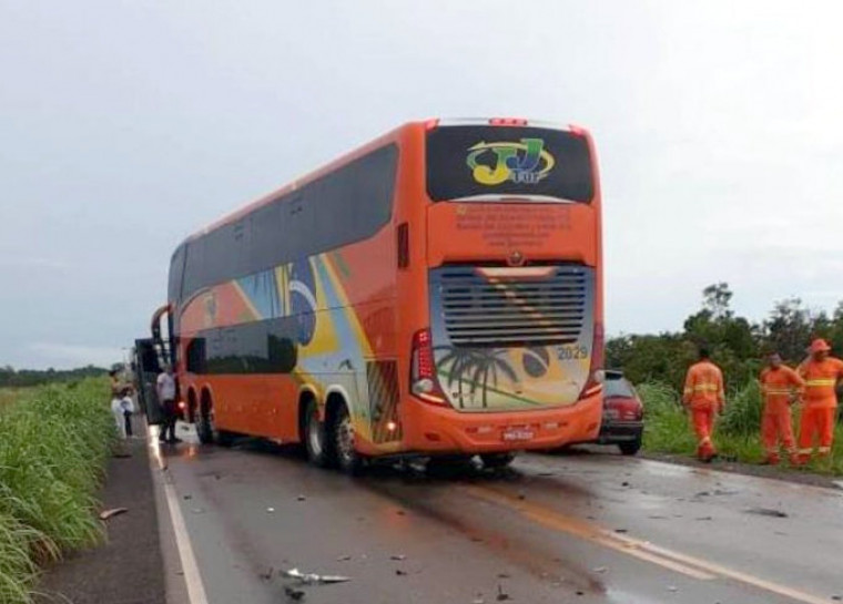 Nenhum dos passageiros do ônibus que vinha de Goiânia para Palmas se feriu