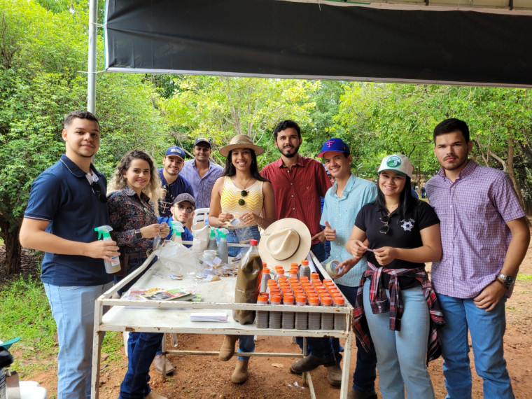 Produtores rurais, estudantes e profissionais da área participaram do evento.
