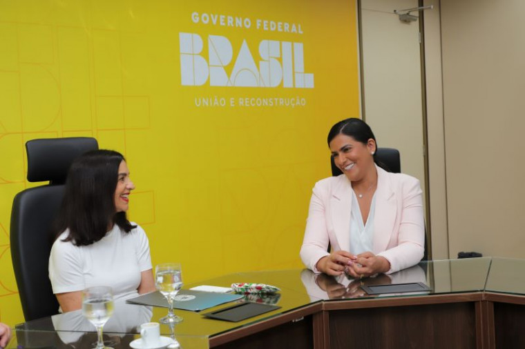 A primeira-dama do Tocantins, Karynne Sotero, e a segunda-dama do Brasil, Lu Alckmin na reunião de apresentação do projeto no mês de março.