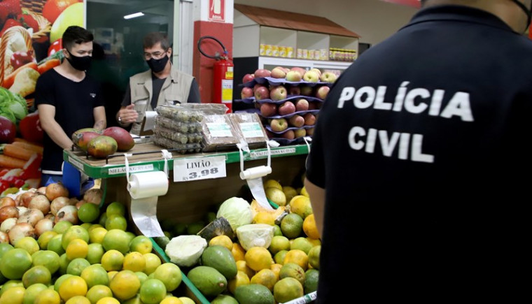 Equipes de Segurança do Governo notificam comércio em quadra de Palmas
