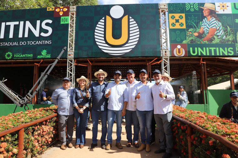 Visita do Ministro da Agricultura, Carlos de Fávero, e do governador Wanderlei Barbosa na Vitrine Agrotecnológica da Unitins na Agrotins 2024