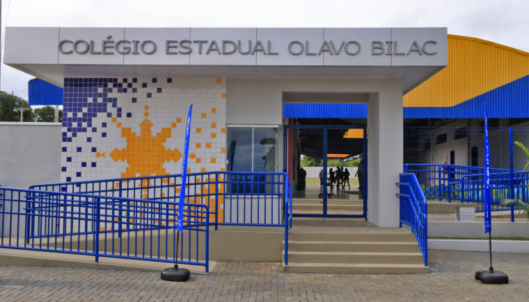 Fachada do Colégio Estadual Olavo Bilac, em Itaguatins.