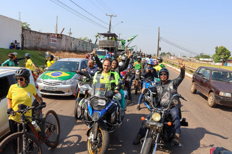 Apoiadores de Bolsonaro também foram às ruas de Araguaína neste sábado