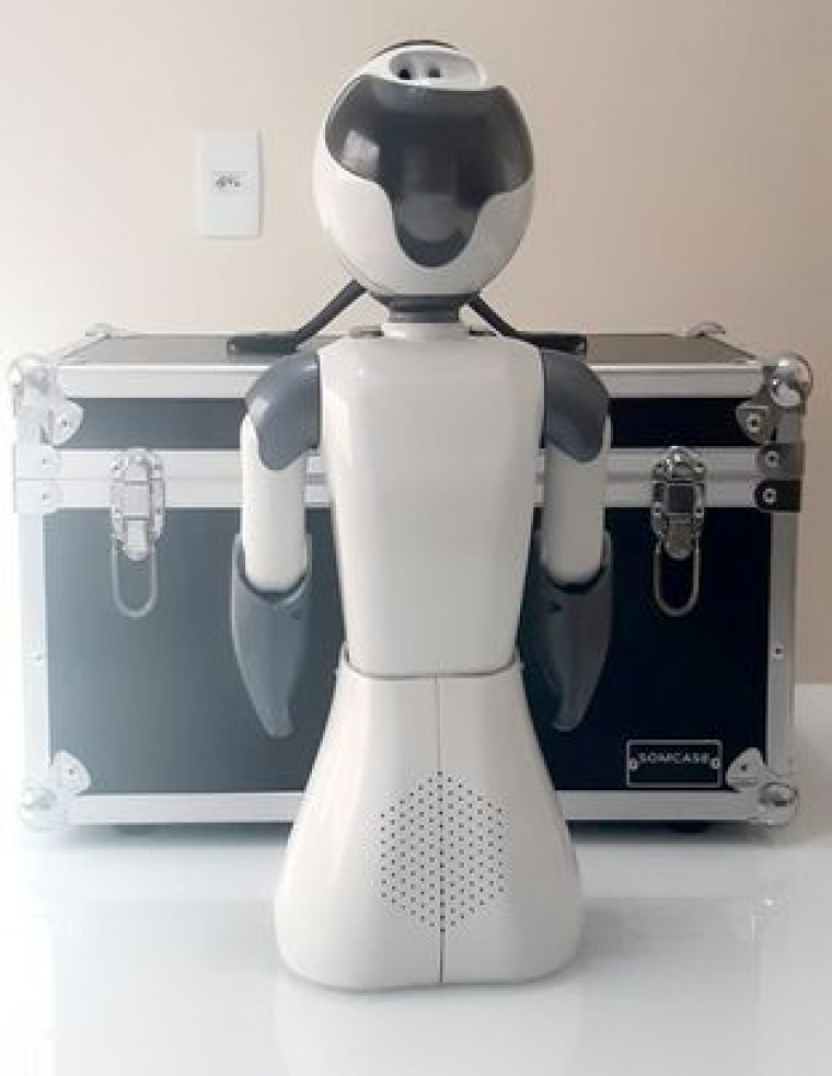 Robô faz parte de projeto de pesquisa e extensão da UFT.