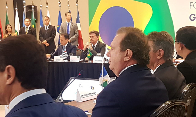 Mauro Carlesse participa de encontro com governadores eleitos e o futuro presidente, Jair Bolsonaro