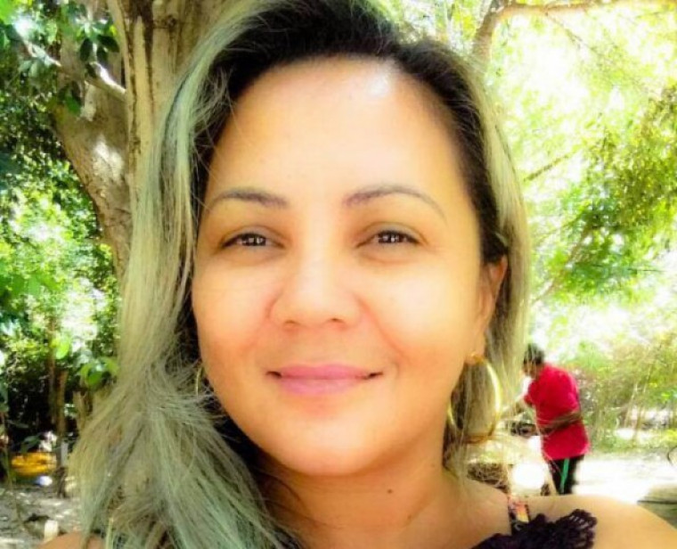 Professora Elisângela Mendes Sobrinho
