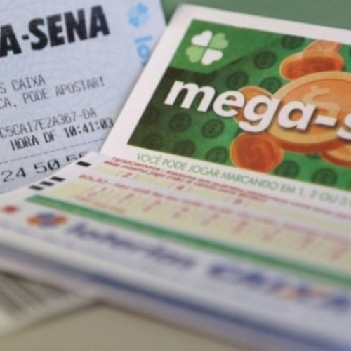 Apostador ganha sozinho prêmio de R 5,4 bilhões do Mega Millions