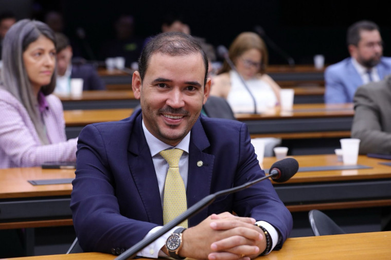 Deputado federal Vicentinho Júnior.